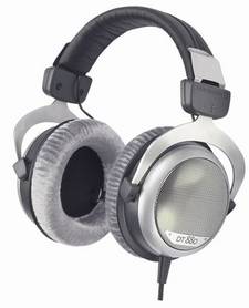 beyerdynamic(݁)C(j):DT880