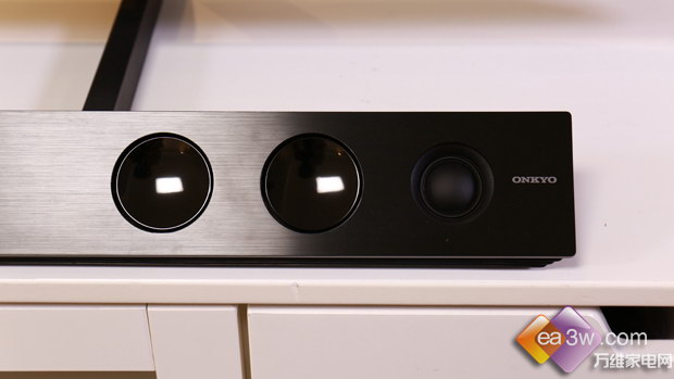 ИI(y)׿QLED+IMAX+pҕTCL C10u(png)y(c)w(yn)ʶ